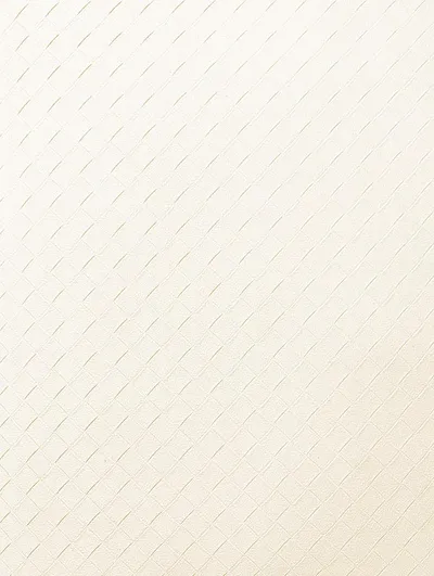 NG23 - Lozenge White