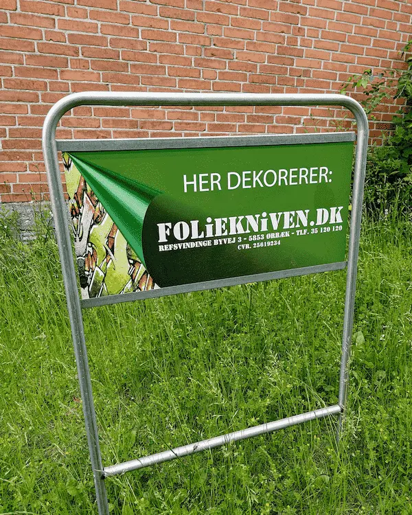 Midlertidigt skilt (Ejendomsmægler-skilt)